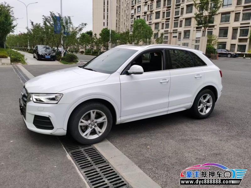 17年奥迪Q3轿车抵押车出售