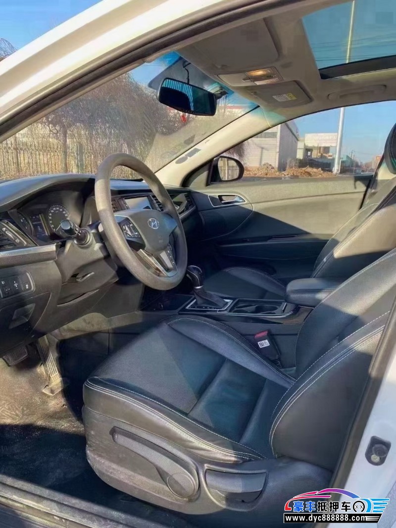 17年现代名图轿车抵押车出售