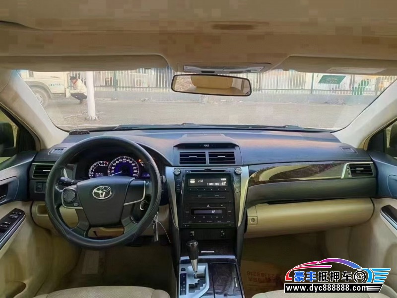 16年丰田凯美瑞轿车抵押车出售