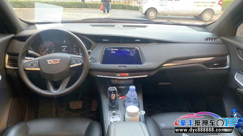 21年凯迪拉克XT4轿车抵押车出售