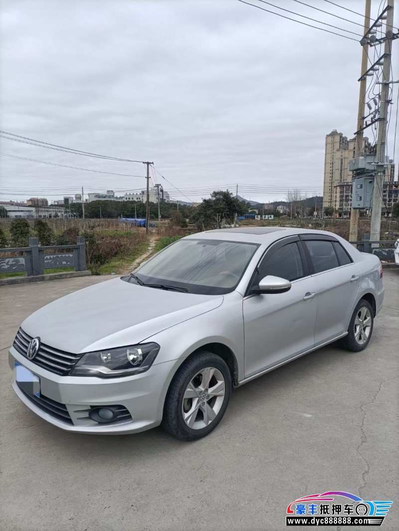 14年大众宝来轿车抵押车出售