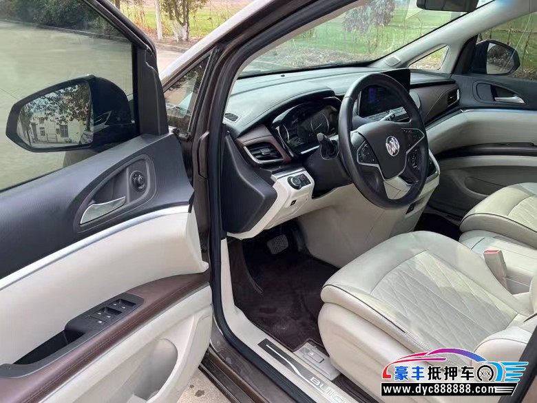 22年别克GL8SUV抵押车出售