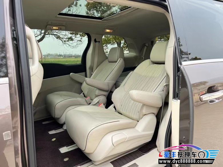 22年别克GL8SUV抵押车出售