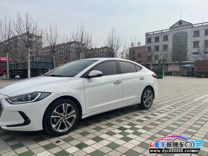 17年现代领动轿车抵押车出售