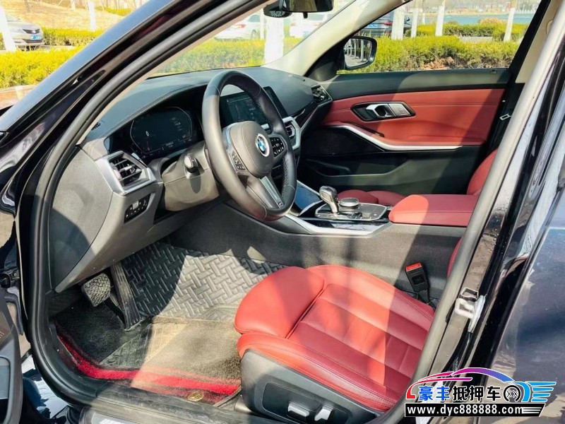 21年宝马3系轿车抵押车出售