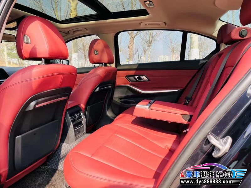 21年宝马3系轿车抵押车出售