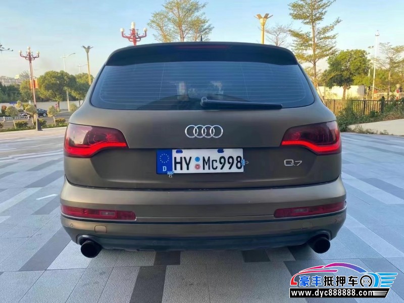 13年奥迪Q7轿车抵押车出售