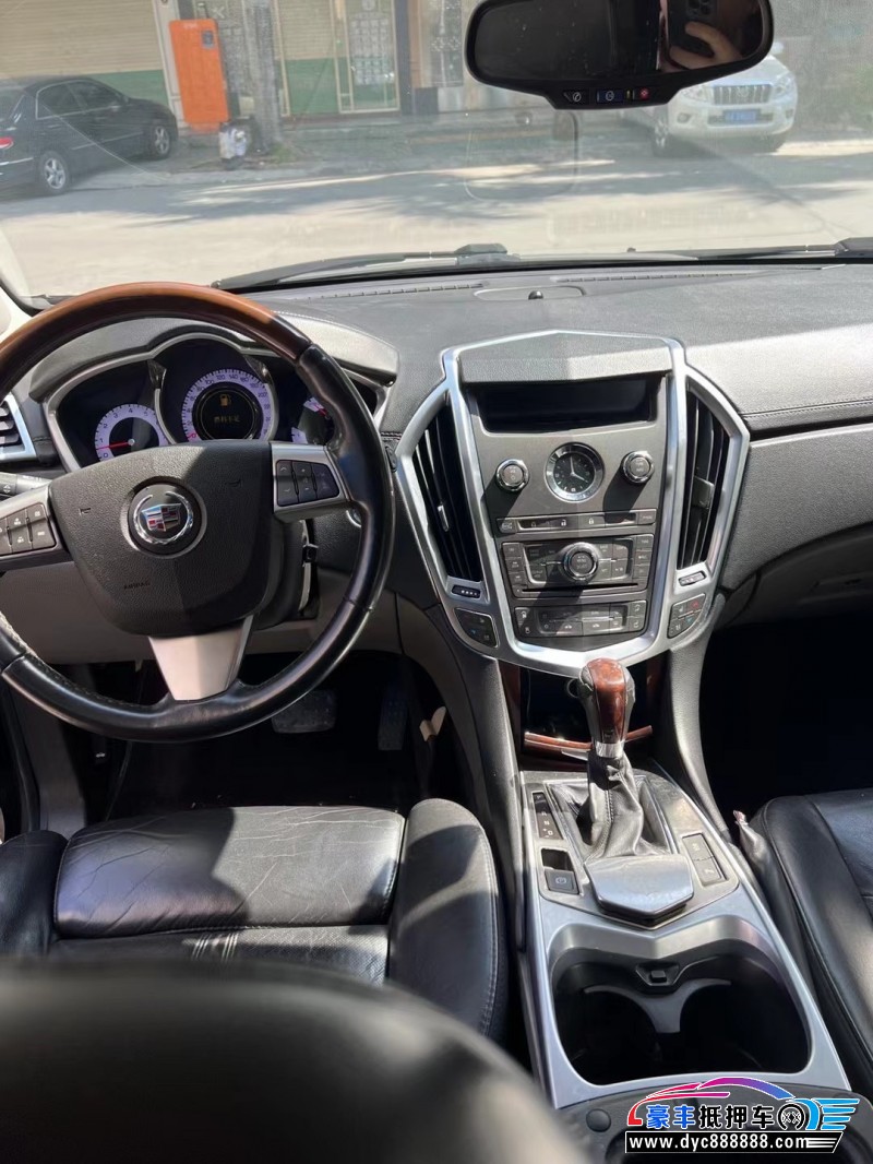 11年凯迪拉克SRX轿车抵押车出售