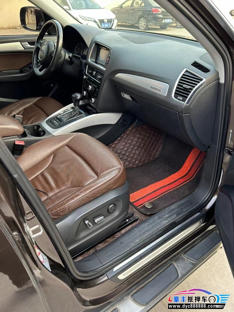 15年奥迪Q5轿车抵押车出售