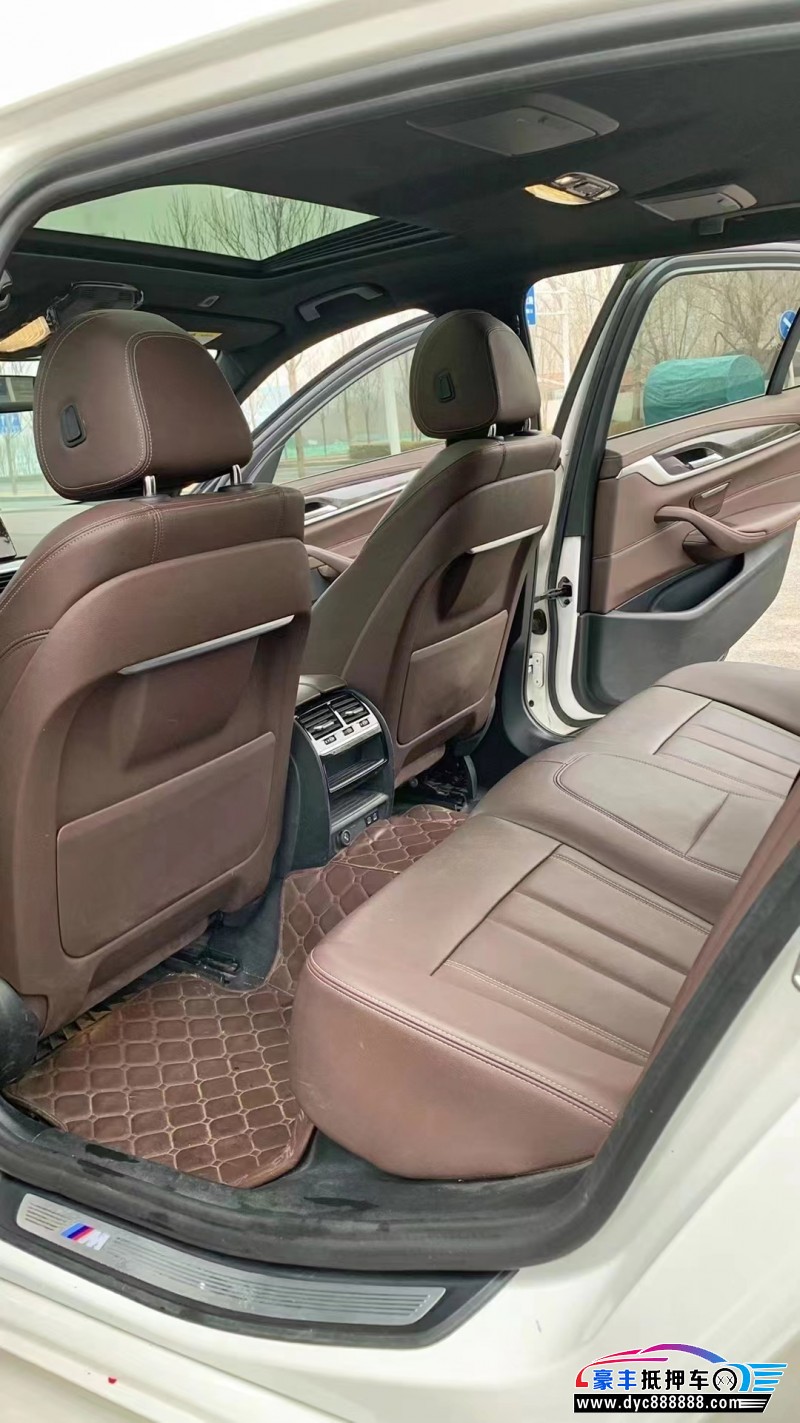 20年宝马5系轿车抵押车出售