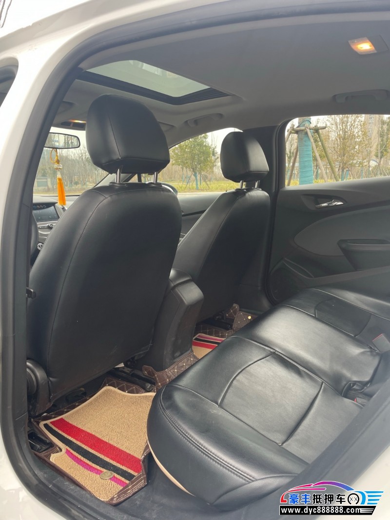 18年雪佛兰科鲁兹轿车抵押车出售