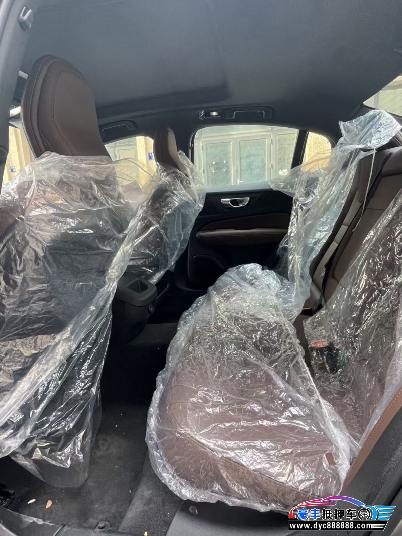 23年沃尔沃S60轿车抵押车出售