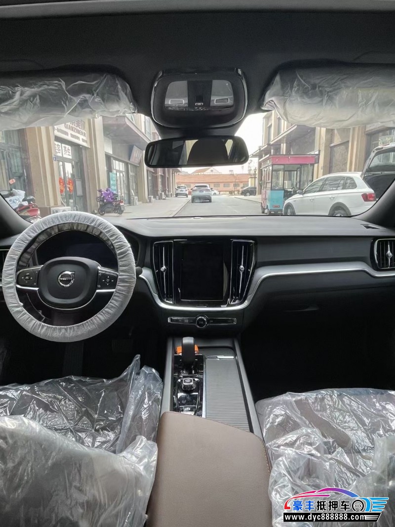 23年沃尔沃S60轿车抵押车出售