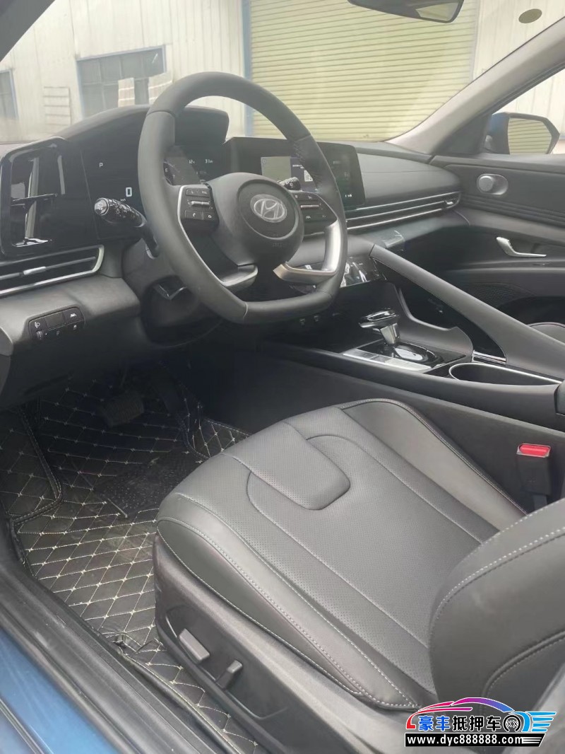 22年现代伊兰特轿车抵押车出售