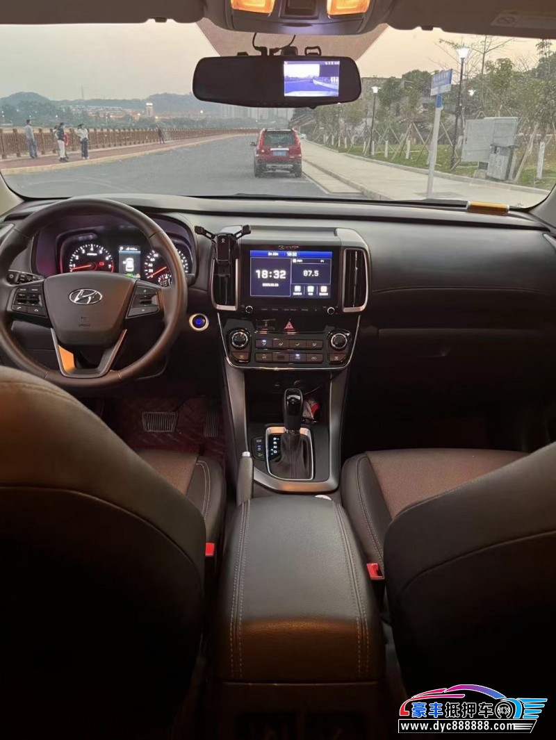 20年现代ix35轿车抵押车出售