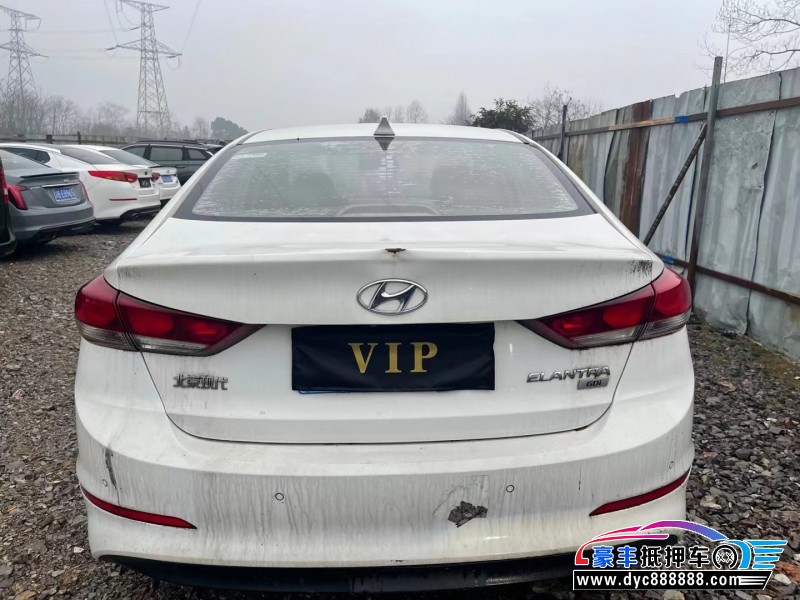 16年现代领动轿车抵押车出售