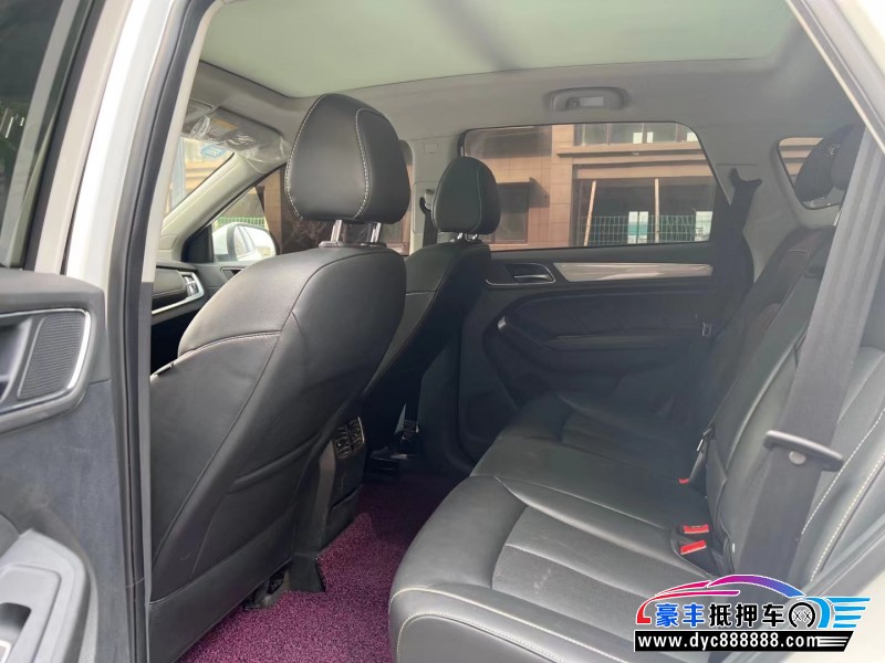 18年荣威RX5轿车抵押车出售