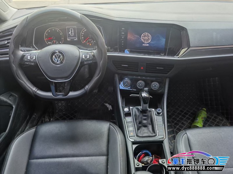 20年大众速腾轿车抵押车出售