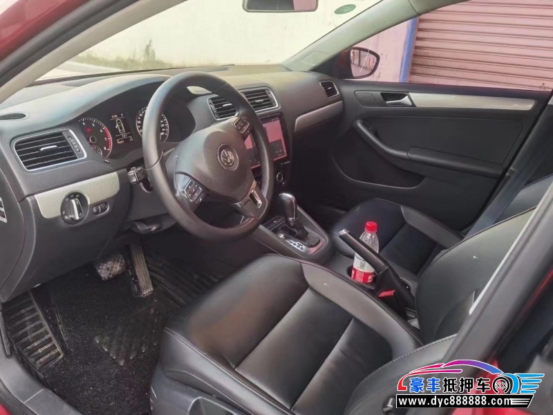 15年大众速腾轿车抵押车出售