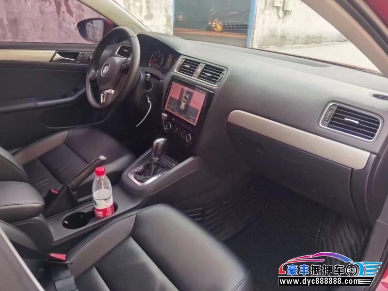 15年大众速腾轿车抵押车出售