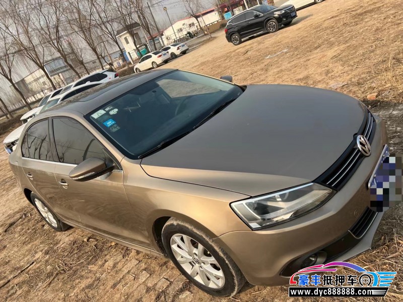 13年大众速腾轿车抵押车出售