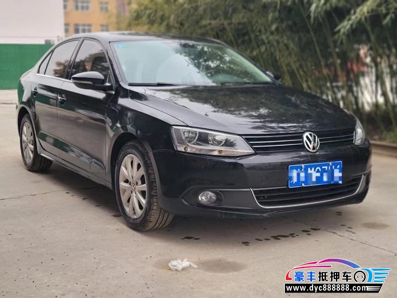 13年大众速腾轿车抵押车出售