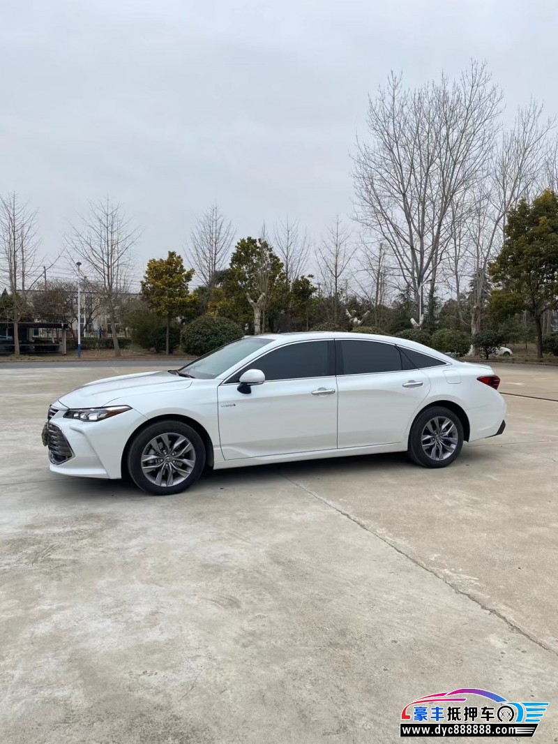 22年丰田亚洲龙轿车抵押车出售