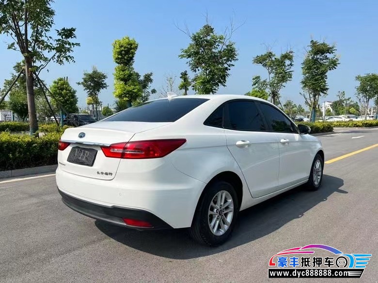 20年福特福睿斯轿车抵押车出售