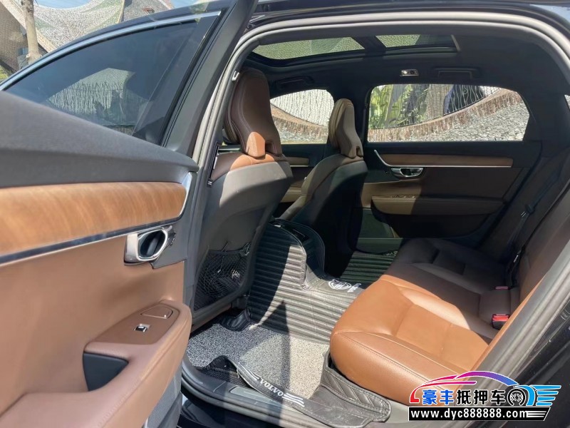 20年沃尔沃S90轿车抵押车出售