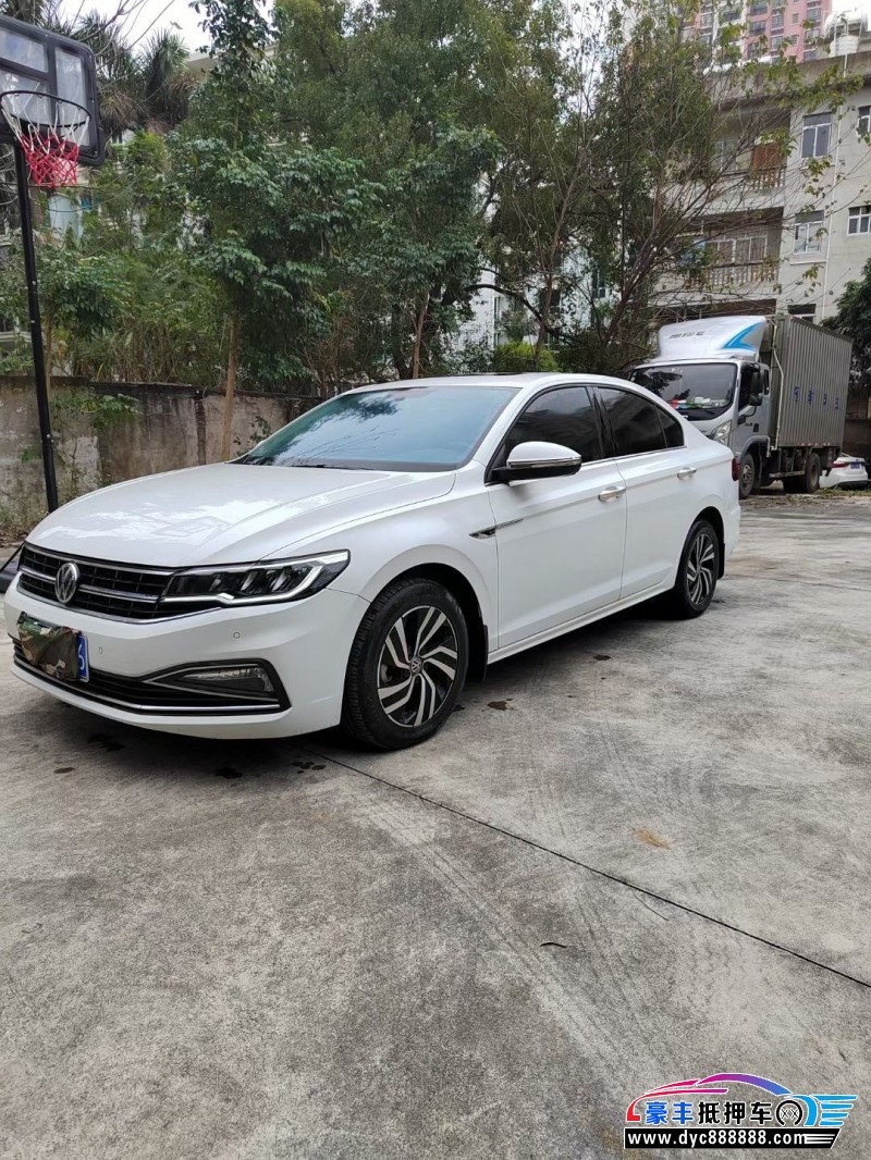 18年大众宝来轿车抵押车出售