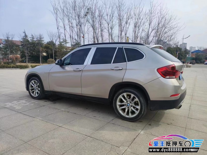 15年宝马X1轿车抵押车出售