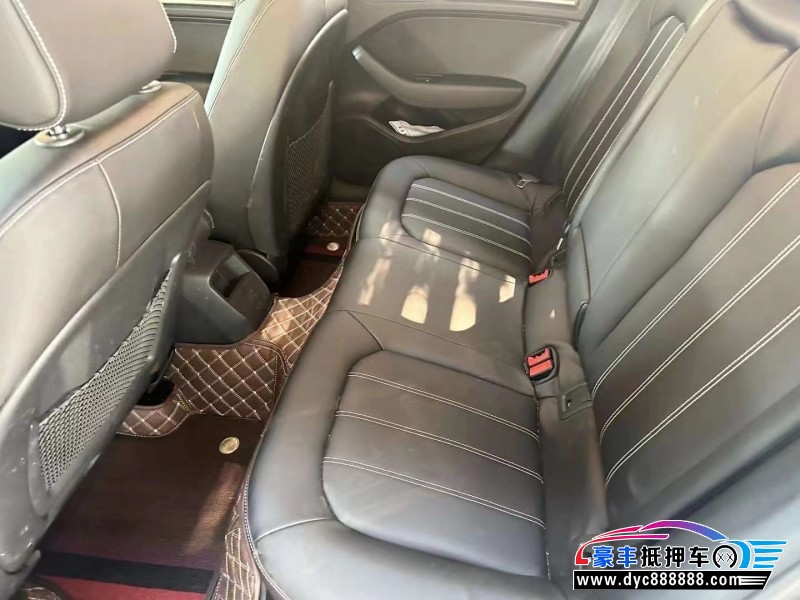 20年奥迪A3轿车抵押车出售