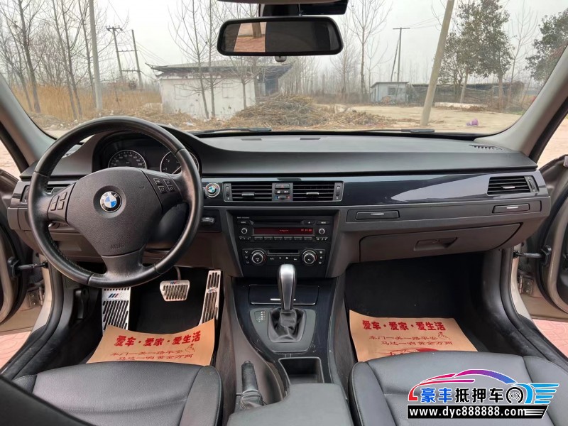 12年宝马3系轿车抵押车出售
