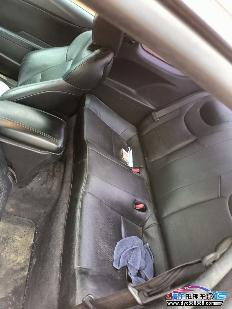 13年现代劳恩斯酷派轿车抵押车出售