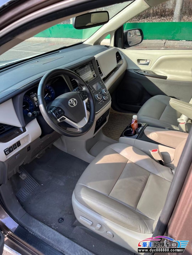 19年丰田塞纳MPV抵押车出售