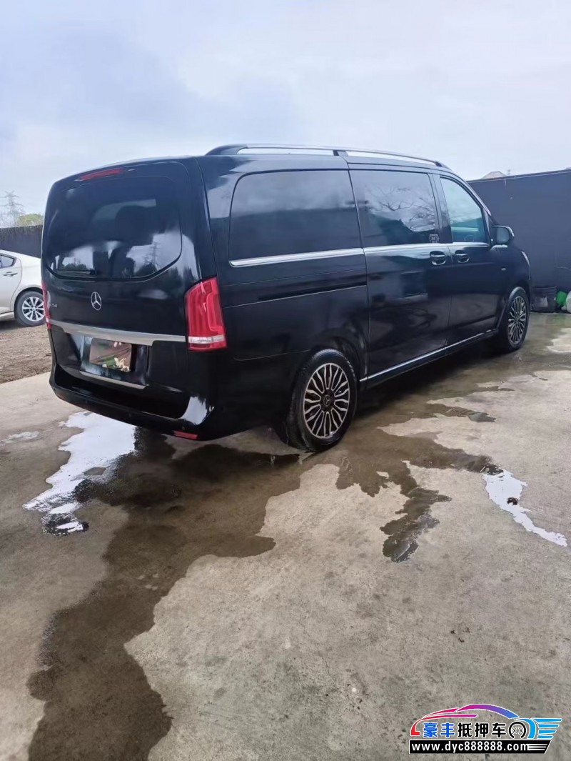 17年奔驰V轿车抵押车出售