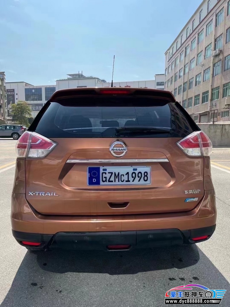 14年日产奇骏轿车抵押车出售