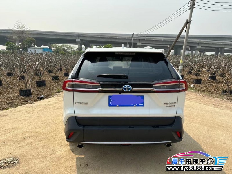 22年丰田威兰达轿车抵押车出售