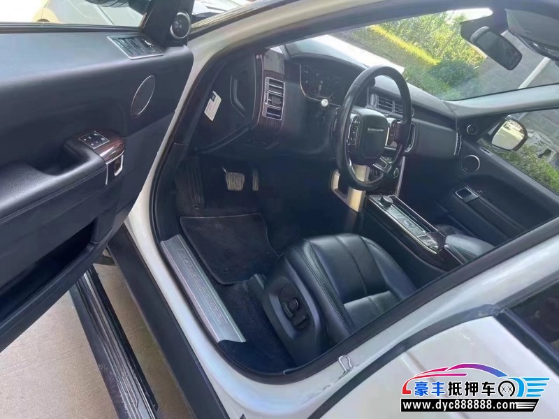 17年路虎揽胜行政轿车抵押车出售