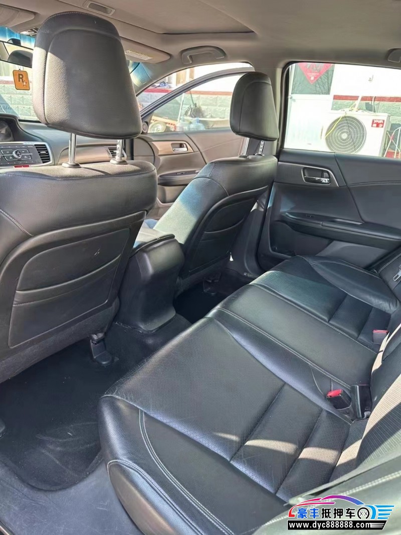 15年本田雅阁轿车抵押车出售