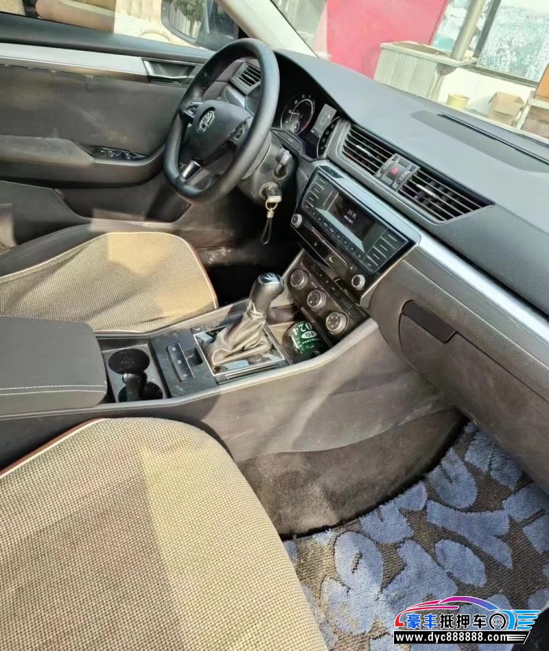 19年斯柯达速派轿车抵押车出售