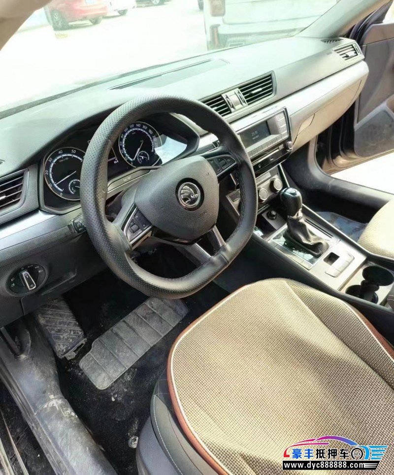 19年斯柯达速派轿车抵押车出售