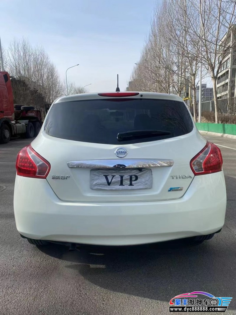 14年日产骐达轿车抵押车出售