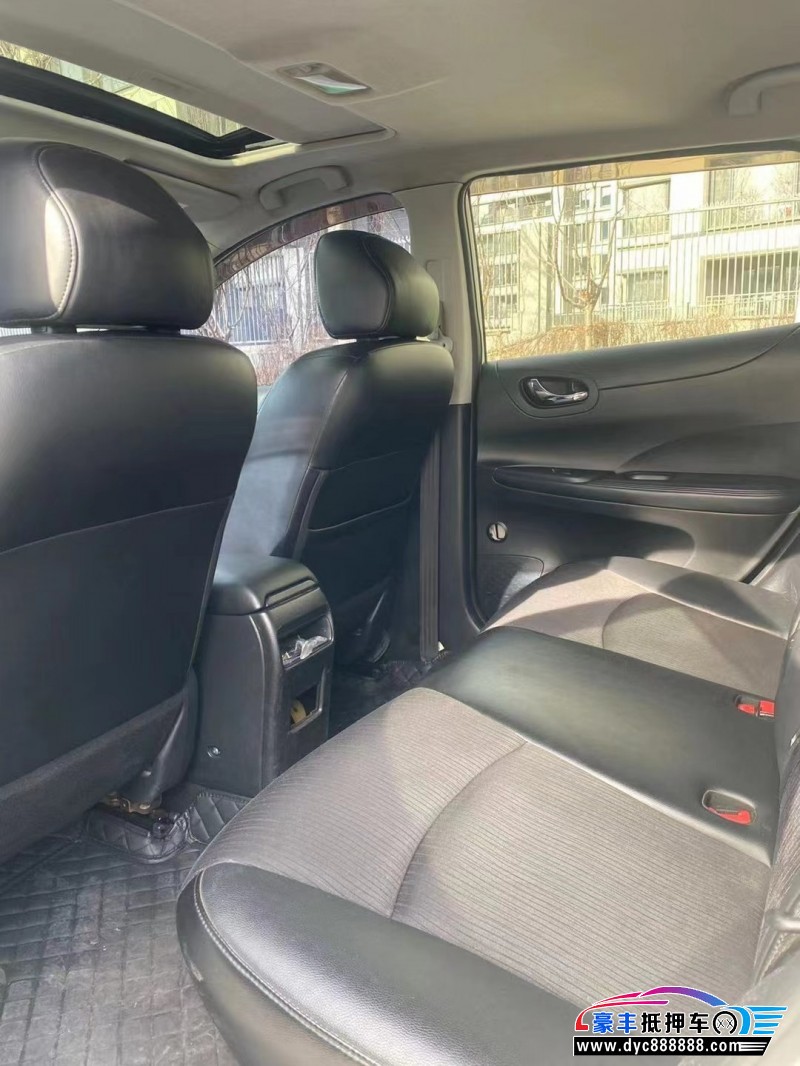 14年日产骐达轿车抵押车出售