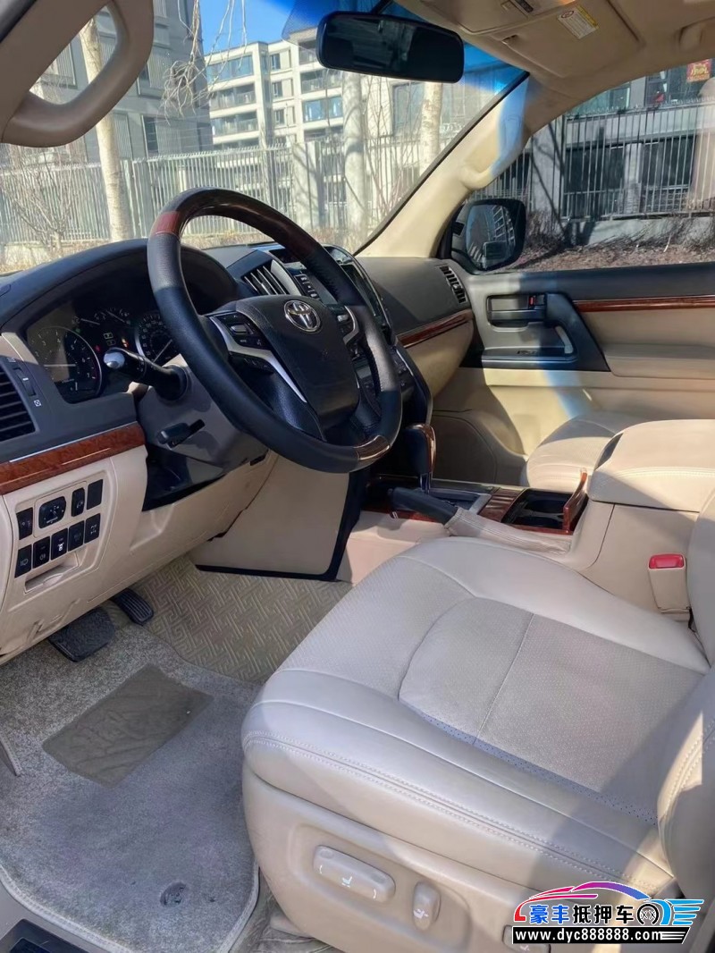 14年丰田兰德酷路泽SUV抵押车出售