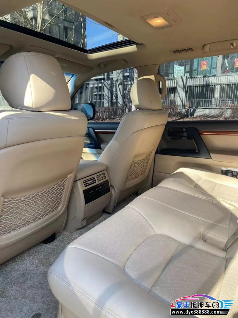 14年丰田兰德酷路泽SUV抵押车出售