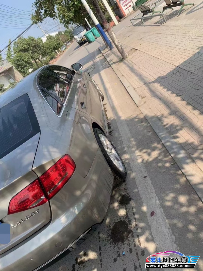 12年奥迪A4轿车抵押车出售