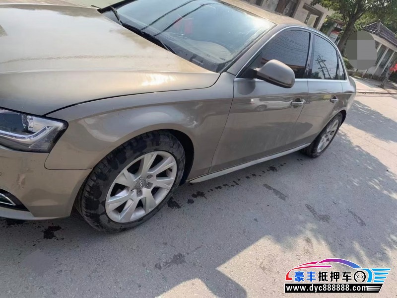 12年奥迪A4轿车抵押车出售