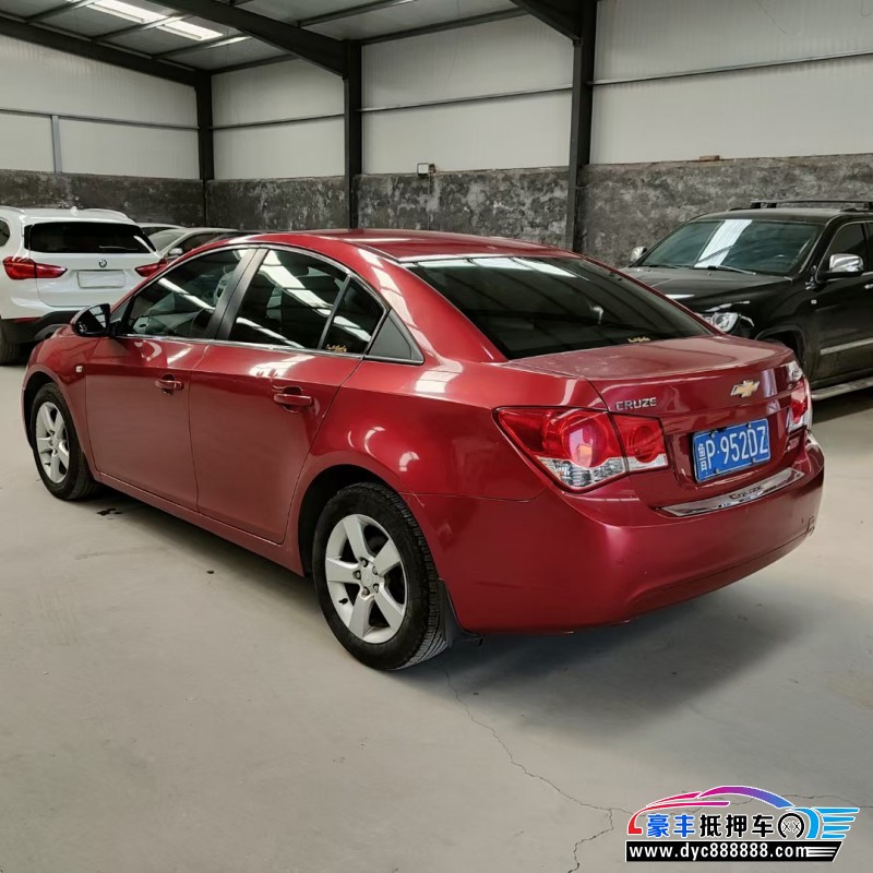 10年雪佛兰科鲁兹轿车抵押车出售