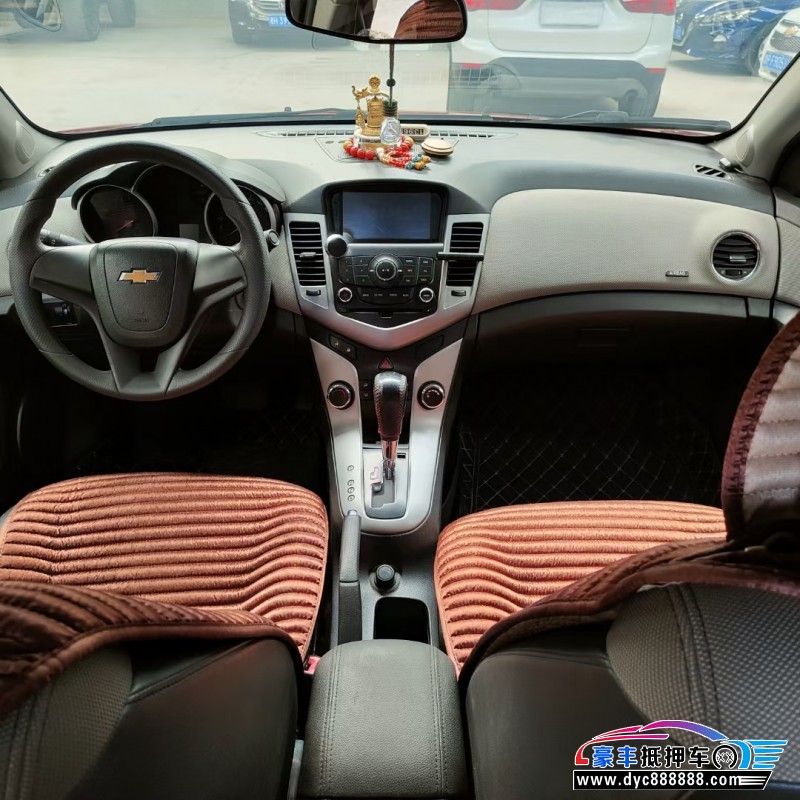 10年雪佛兰科鲁兹轿车抵押车出售